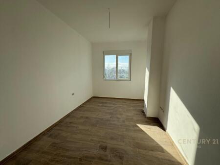 Apartament 2+1 TEK BULEVARDI I RI