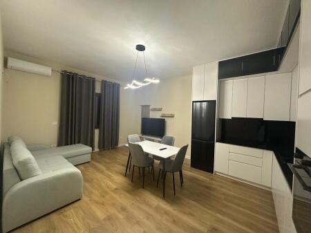  Jepet me Qira Apartament 2+1 (pjesë vile) –  Sauk 500 € / muaj