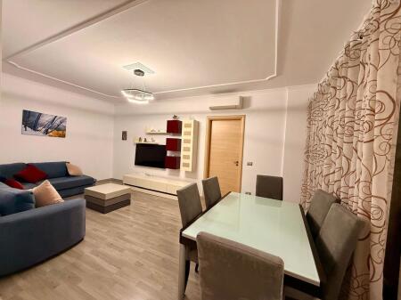 APARTAMENT ME QERA 2+1 KINOSTUDIO 60.000 LEKE