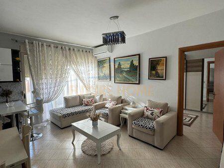 Shitet, Apartament 1+1, Rruga Muhamed Deliu,Fresk