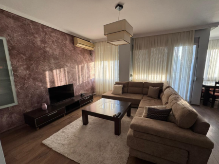  Appartamento 2+1+2 in affitto – Rruga e Dibrës  