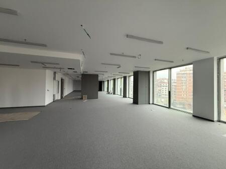  Jepet Zyrë OPEN SPACE me Qira – Downtown One, Tiranë