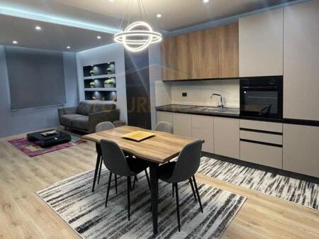 Qera, Apartament 2+1+2 , Unaza e Re, Tirane.