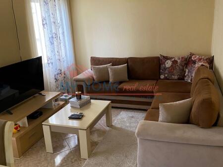 Appartamento 1+1 in affitto vicino a Square 21 a Tirana