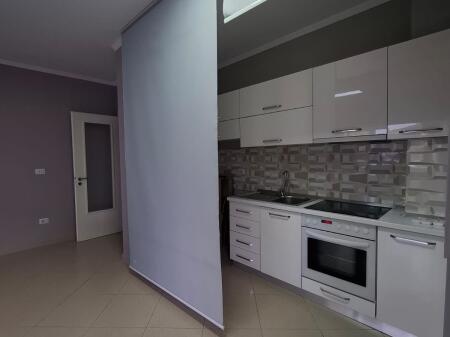 APPARTAMENTO 2+1 IN AFFITTO PER UFFICI - DI FRONTE AL PARLAMENTO