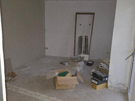 Shitet apartament 1+1 tek Restorant Fresku