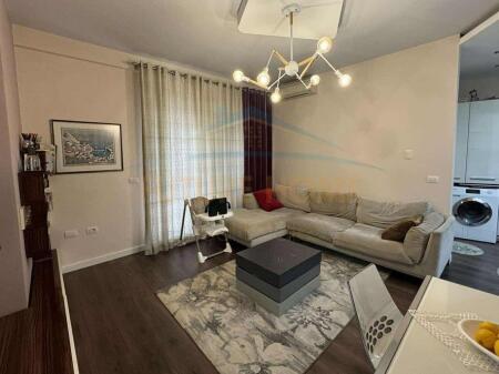 Qera , Apartament 1+1 +POST PARKIMI, Liqeni i Thate , Tirane.