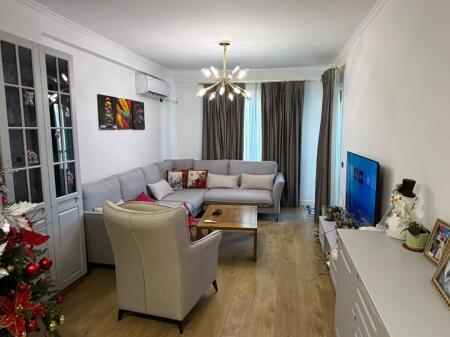 Shitet: Apartament 3+1+2 Astir