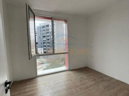 Shitet apartament 1+1 Farmacia 10