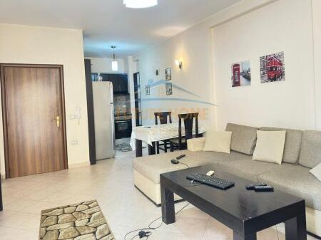 Shitet, Apartament 1+1, Rruga Riza Cerova..