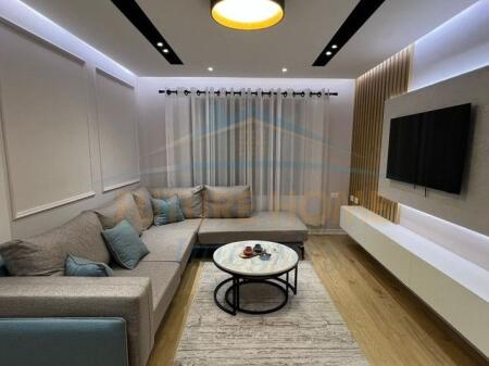 Qera, Apartament 2+1, Oxhaku, Tiranë.