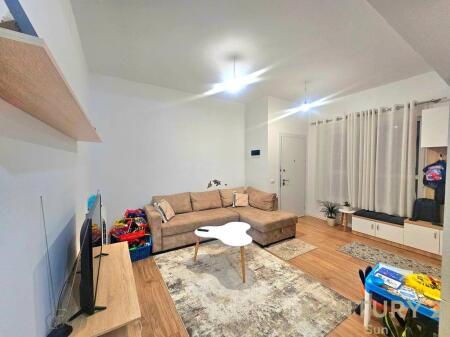 APARTAMENT 1+1 PER QIRA NE ALI DEM.