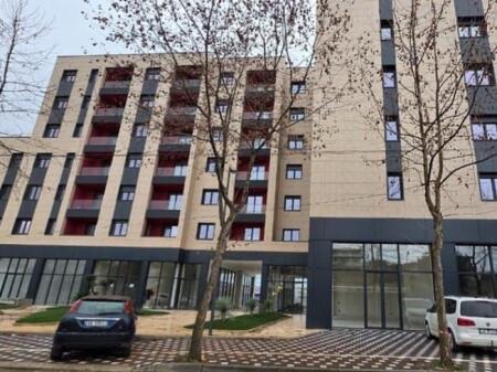  Negozio in affitto   Paskuqan Prezzo: 1500 € / mese