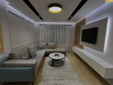 Qera, Apartament 2+1, Oxhaku, Tiranë.