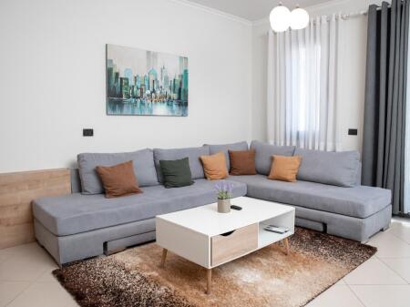  Jepet me qira apartament 1+1  Rruga e Kosovareve Çmimi: 1.000 € / muaj