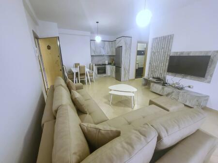  Apartament 1+1 – Për Qira | Lungo Mare, Vlorë