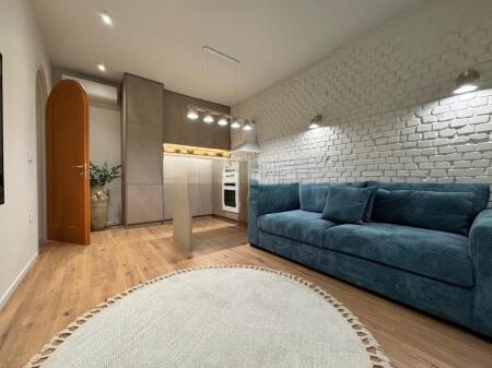 Apartament 2+1 per Qira ne Myslym Shyr! 930 € /Muaj