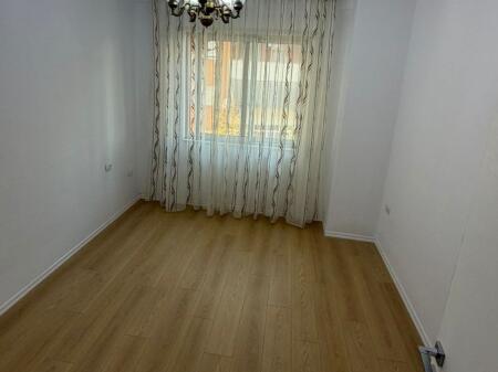 Shitet Apartament 1+1 – Fresk (pranë Spar 2)