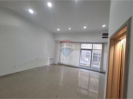  Shop / Business Premises for Rent – Ismail Qemali Blvd (above Conad)