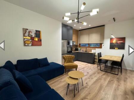 Jepet me Qira Apartament 2+1+Post Parkimi prane Kristal Center