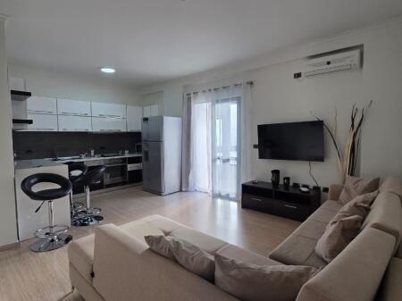 Apartament me qira 1+1, ndertim i ri , prane stadiumit Dinamo