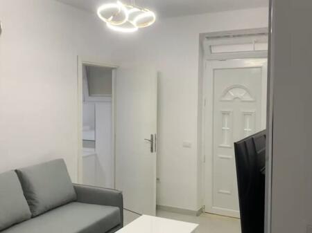 Apartament 1+1 me qira  Kopshti Botanik (pranë Xhamisë)!!