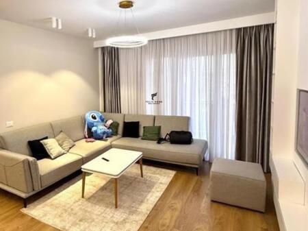 SHITET APARTAMENT 3+1+2 RRUGA E ELBASANIT  340.000 EURO