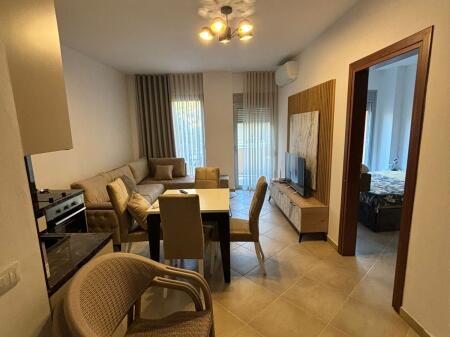  Apartament 1+1 – Për Qira | Lungo Mare, Vlorë