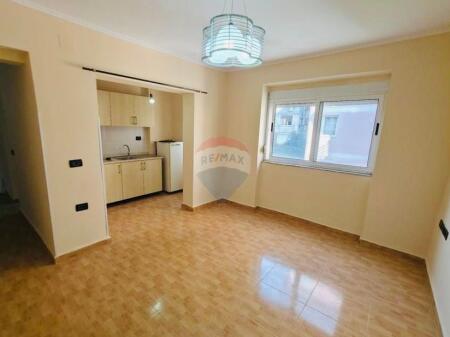 Apartament 1+1 Tregu i Medresese