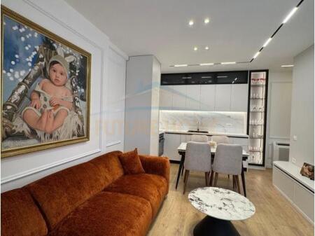 Shitet Apartament 2+1 dhe Gasoniere, Bulevardi Migjeni, Kompleksi Molla. 230,000 €, UNA55774