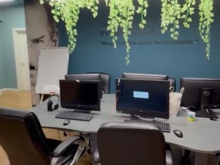 Appartamento per ufficio a kika 2,,comune di parigi,1200 euro