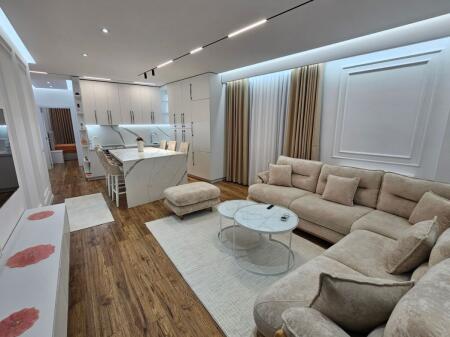 Tek Bulevardi I Ri Jepet Me Qira Apartament 2+1+Parkim Me Mobilim Modern!