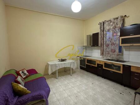 APARTAMENT ME QIRA 1+1 BULEVARDI I RI 40.000 LEKE