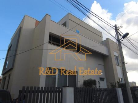  VILË ELITARE MULTIFAMILJARE – NDËRTIM I RI 2023 Pranë Vilave Gjermane | 360 m²