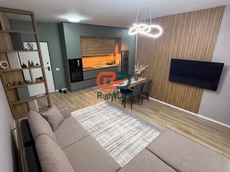 Ne Kamez, Jepet Me Qira Super Apartament 2+1+2 I Mobiluar Ne Menyre Bashkekohore !!