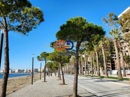 Occasione!!! Sul Lungomare di Vlore, Appartamento 1+1 in Vendita in Uno dei Progetti Più Elitari!!!