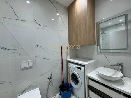 Apartament 2+1 për Qira në Rrugën Mine Peza, në Golden Tower Residence Tiranë - 900€ | 93.7 m²