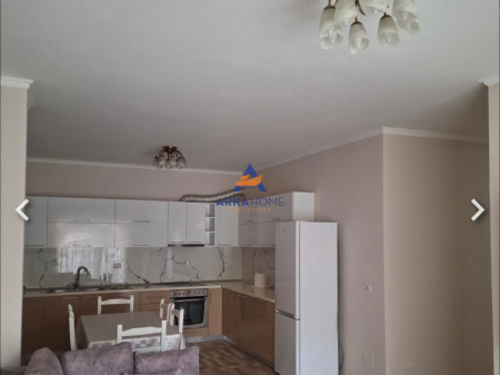 VENDESI APPARTAMENTO 2+1+BALCONE " FJORI DI BOSKO" 18000.000 LEKE