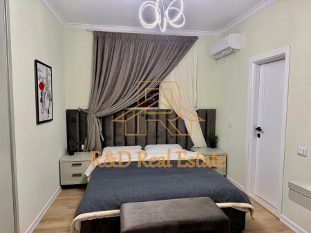  Apartment 3+1 + balcony for rent – Bajram Curri Boulevard