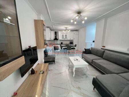 Appartamento 2+1 in affitto Piazza Willson Tirana