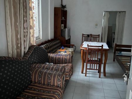 JEPET SHTEPI PRIVATE ME QIRA 80M2 "RRUGA FRIGORIFERI" 35000 LEKE