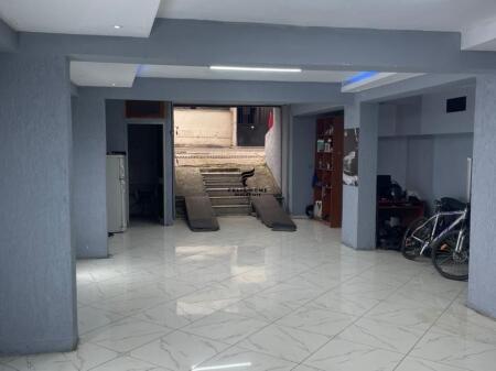 MAGAZINE ME QERA 80 M2 SELITE 550 EURO