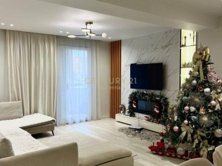 Apartament 2+1 Për Shitje në Stadiumi Dinamo