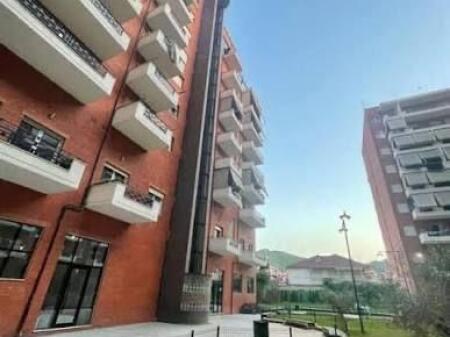  Shitet Apartament 2+1