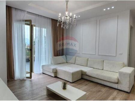 Super Apartament Luksoz me Qira te Air Albania!