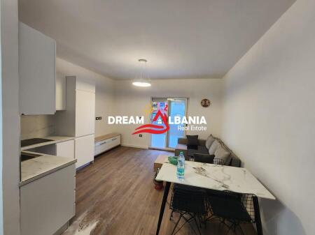 Shitet Apartament 1+1 tek Komuna e Parisit, prane Rrethrrotullimit (ID 41111169)