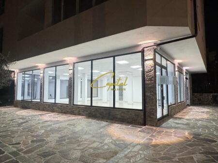 LOCALE COMMERCIALE IN AFFITTO 125 M2 KODRA E PRIFTIT 1.500 EURO