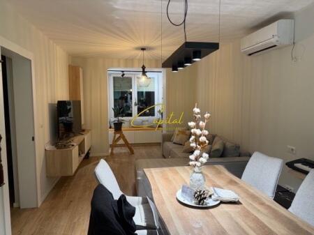 APARTAMENT ME QIRA 1+1 ISH EKSPOZITA 750 EURO
