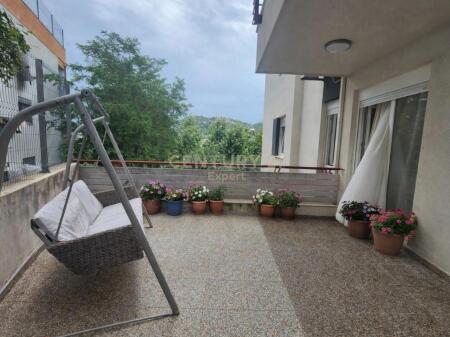  Apartament 3+1 për Shitje – Liqeni i Thatë, Tirane (120 m² + Kopsht/Verandë)