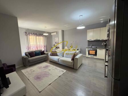 APARTAMENT ME QIRA 1+! BULEVARDI I RI 60.000 LEKE